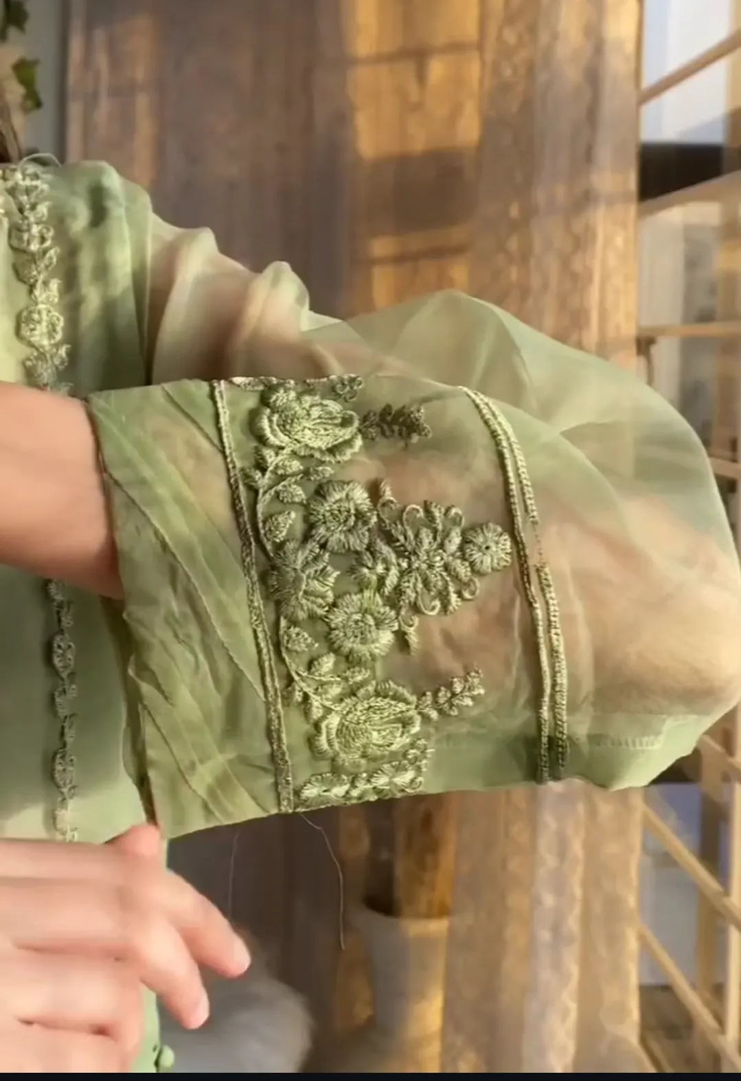 Luxury Green - Image 4
