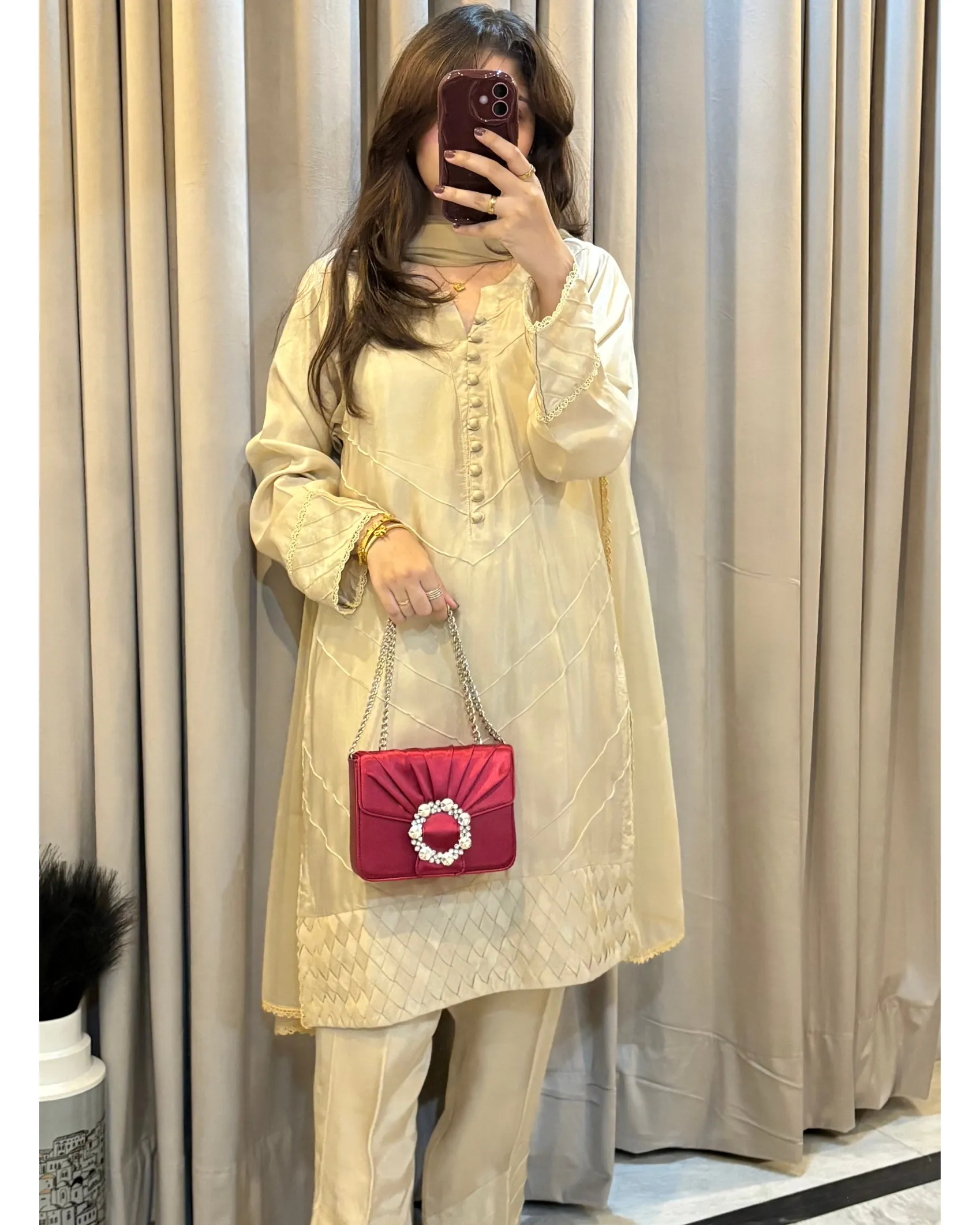 Minsa 01 Outfitt - Image 2